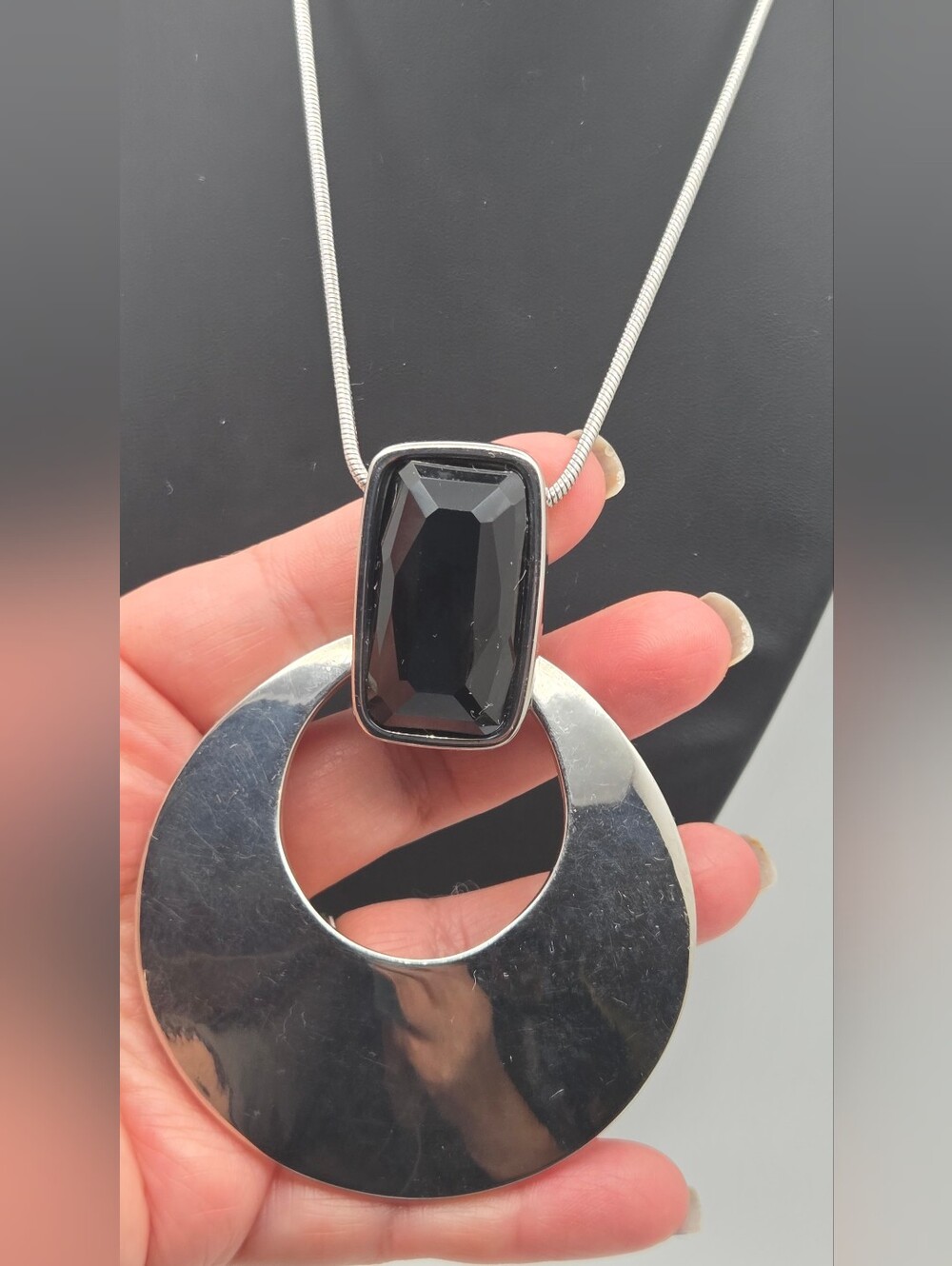 White House Black Market Black and Silver Circle Pendant Necklace